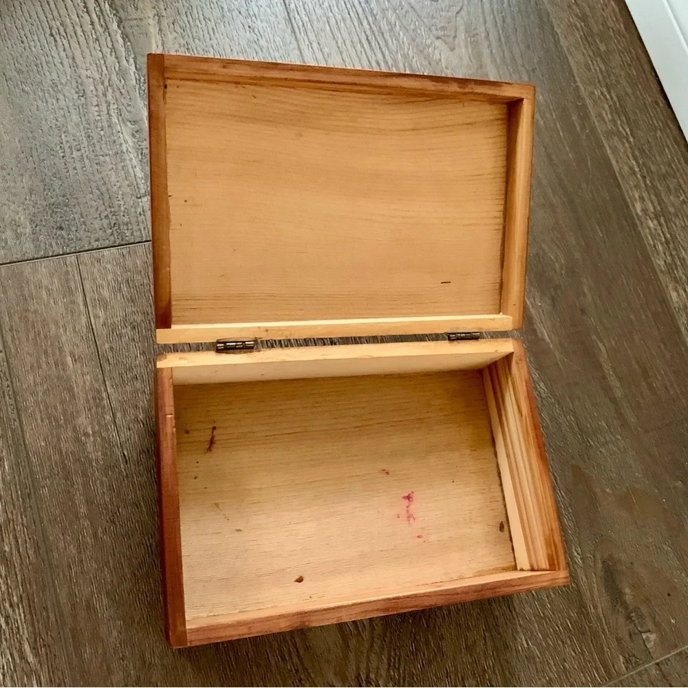Vintage cedar wood box with picture of English cottage